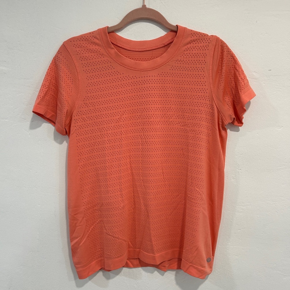 Lululemon orange top